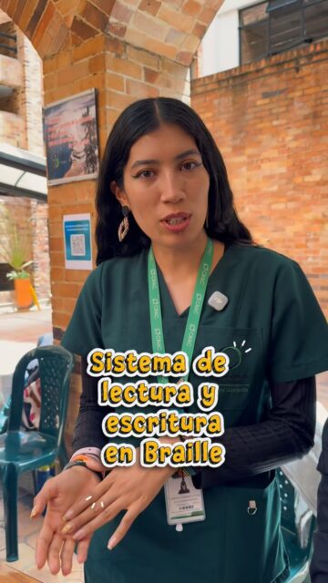 ¡Aprender también es ponerse en el lugar del otro!
En este reel te enseñamos cómo funciona el sistema de escritura y y lectura en braille. 🤲📖
Pequeñas acciones como esta nos ayudan a comprender otras formas de comunicarnos, fortalecer la empatía y construir espacios más inclusivos y accesibles para todos. 💙
¡La inclusión comienza cuando aprendemos a ver el mundo desde otras perspectivas!
#Inclusión #Braille