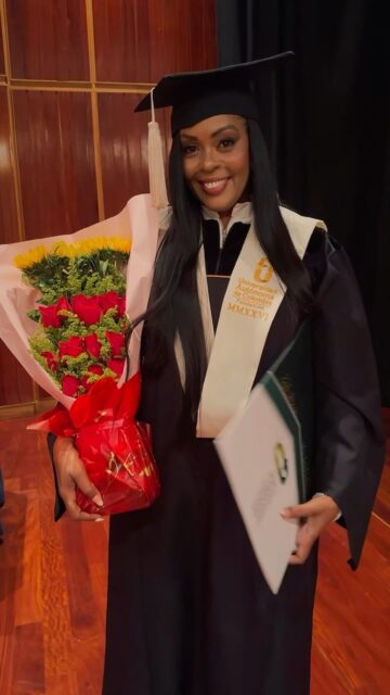 🎓Hoy celebramos el esfuerzo, la dedicación y la perseverancia de nuestros graduados de la Universidad Autónoma de Colombia. 💙

Cada título representa un camino recorrido y el comienzo de nuevos retos y oportunidades.

¡Felicitaciones, graduados! Que este logro sea el inicio de todo lo que está por venir. ✨

#SoyAutónoma #GraduadosFUAC #MetaCumplida #FUAC